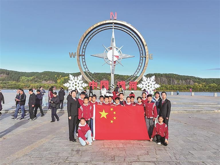 �����������ӵ���ո��ѧ�ڴ��˰��������Ժϵͳ���߳�ȥ�������������չ����ѧ��һ�Ρ��