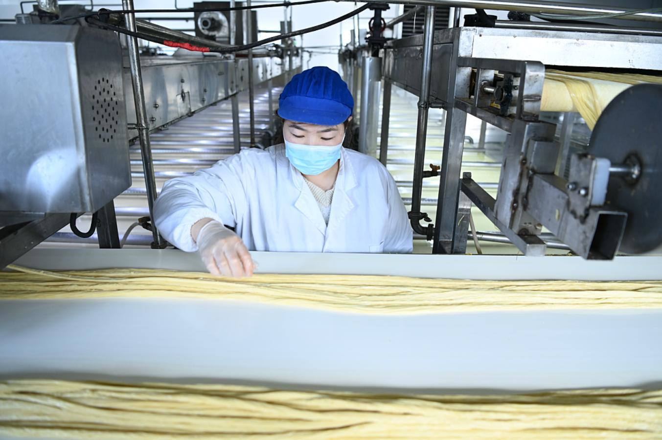 早八条|中共吉林省委十二届五次全体会议召开 早八条|中共吉林省委十二届五次全体会议召开